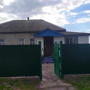 Будинок (с. Русанів)