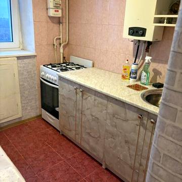 Продаеєтся 1 кім,квартира с меблями,та технікою поб.