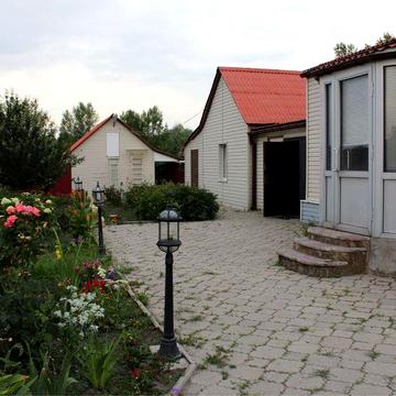 Продам двоповерховий будинок в селищі Краснокутськ