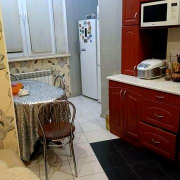 Сдам 1-но комнатную квартиру Грушевского  3 этаж