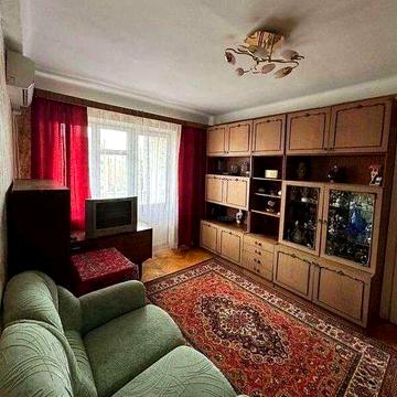 2х комнатная квартира на Русановке в кирпичном доме на Энтузиастов