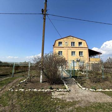 Будинок 3-поверховий