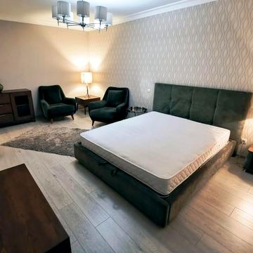 Лесі Українки бульв., 24