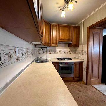 Продаж 3 кімнатної квартири біля парку Культури, вул. Похила