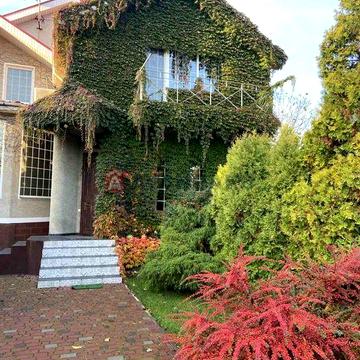 Продам дім на просп. Науки 430кв.м.