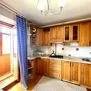 Продаж 2 кімнатноі квартири р- н Парка Петровського