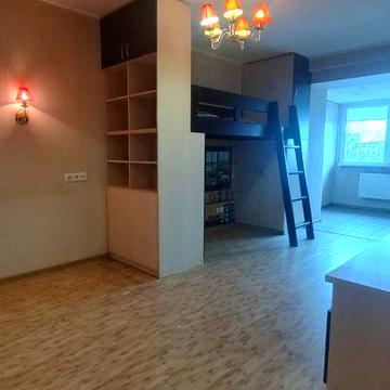 Продам квартиру 23 Серпня/ метро 23 Августа 5/5 42м2