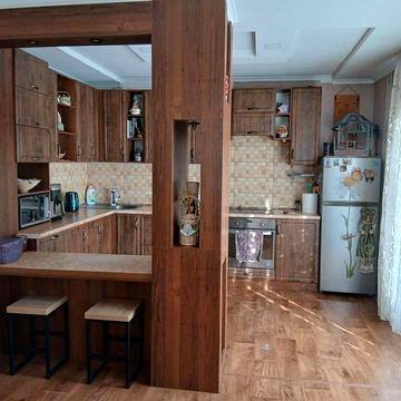 АН Сдам 2 эт дом центр