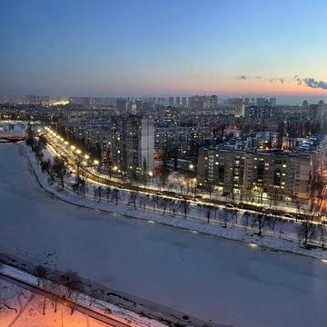 Продам  3-к квартиру в ЖК Лазурний блюз Туманяна 15А метро Лівобережна ЖК Лазурний блюз