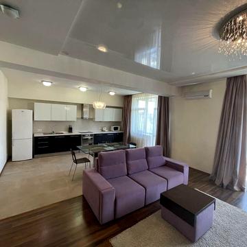 Старонаводницька вул., 6-Б