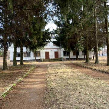 Будівля с гаражами м.Ромни