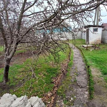 Продам 1/2 будинку