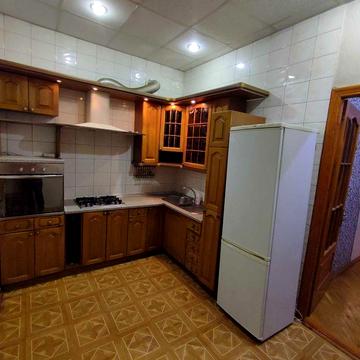 Продаю 3х комнатную квартиру ул.Никольская  с Автономным отоплением