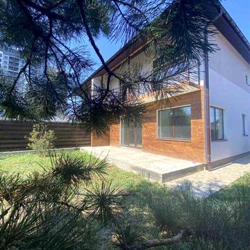 Дуплекс с гаражом возле новой школы-гимназии