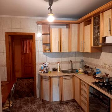 Володимира Гнатюка вул., 14