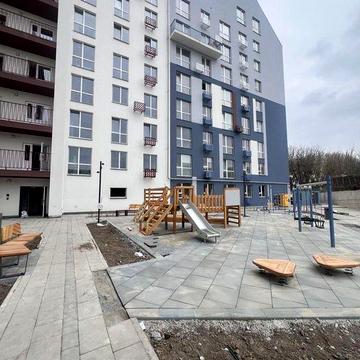 Продаж / Квартира / вул. Біла, Залізничний, Рівне