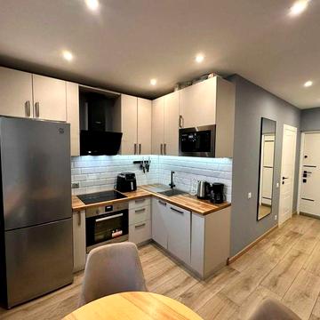 Без %. Продаж 1к квартири 36кв.м. метро Теремки, проспект Глушкова 37