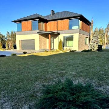 Продаж будинку 292 м2 в КМ на 19 сотках. Тераси. Гараж