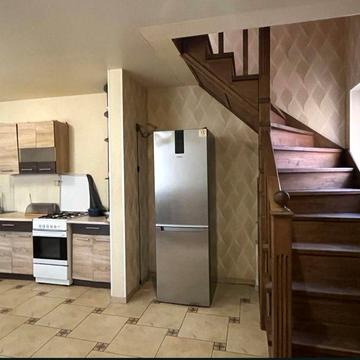 Оренда  частини будинку