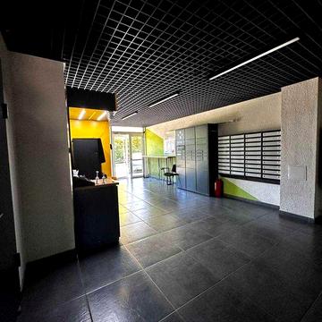 Продається 2-кімнатна квартира в новобудові (60 м² + 27 м² тераса) ЖК Варшавська