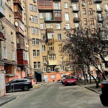 Впервые в продаже 2-к. квартира, Центр Харькова, пл. Конституции, 2/2