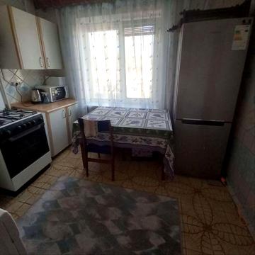 Трц Київ Зигіна вільна з 6 квітня гарний стан