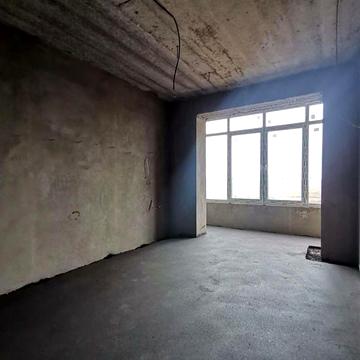 2 кімнатна квартира у центрі міста