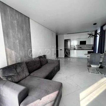 Оренда ЖК Славутич 2.0, вул. Зарічна 6 , Генератор. 74м2