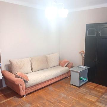 Яна Засідателя, 5