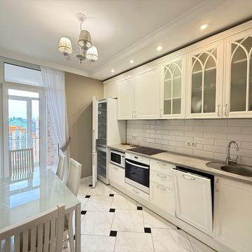 Регенераторна вул., 4