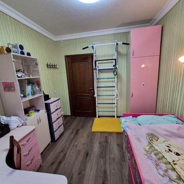 Продаж 3-кімнатної квартири на Бабурке