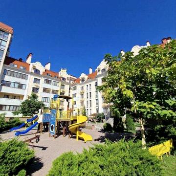 Продаю велику  2-ну квартиру в Щасливому ЖК Сімʼ я Жк Сімʼя