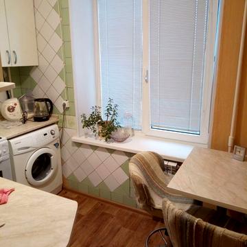 Лісовий просп., 8