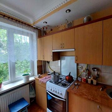 Сдаю однокомнатную квартиру на Космонавтов! а1