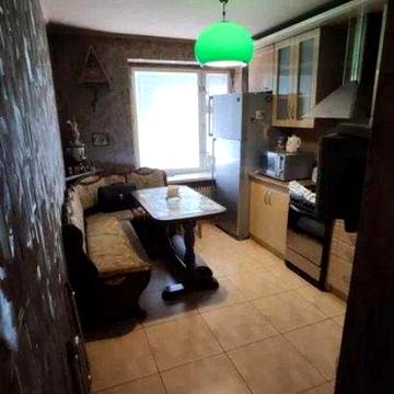 Продам 2 кімнатну  квартиру ремонтом.