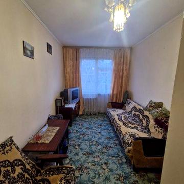Продається 3-кімната квартира  провулок Шкільний