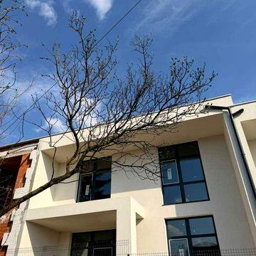 Продаж сучасного котеджу у с. Малечковичі (вул. Центральна)