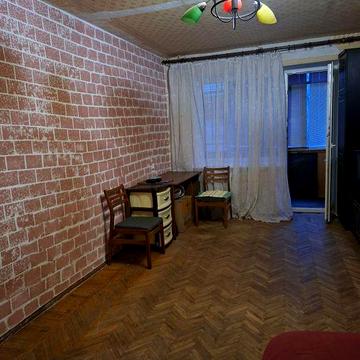 Сдам в аренду 1 ком квартиру , Харьков, Ньютона, за трц класс