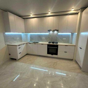 Новобудова Рівненській 10, 3-кімн. кв. 92 м.кв. з ремонтом та меблями