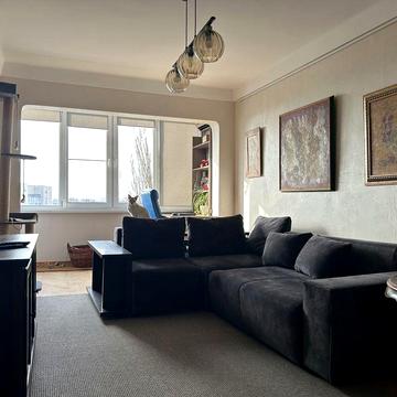 3х кімнатна,світла квартира біля М.Берестейська!