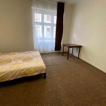 Здається квартира в самому центрі міста на Корзо