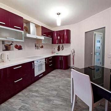 Здається простора 2х км в самому центрі!!!