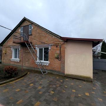 Продам частину будинку на Старому Місті (Педучилище)