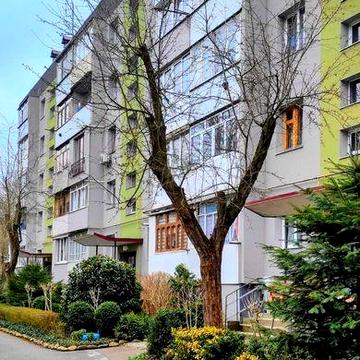 Продається 2-х кімнатна квартира по вул. Січових Стрільців