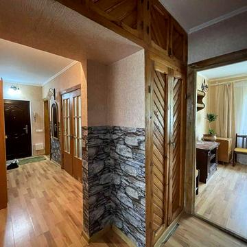 2 кім.кв. вул.. Наукова (можна з тваринками)