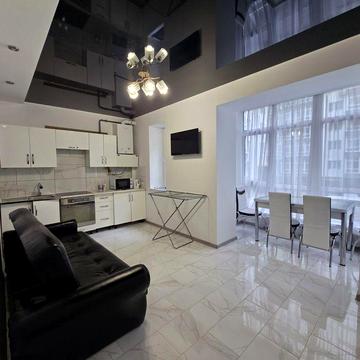 1 кімнатна + кухня-студія ЦЕНТР