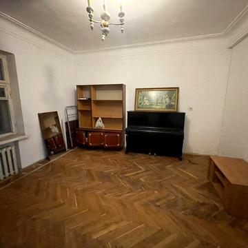 Липківського 40 Соломянка 2 кім оренда терміново!