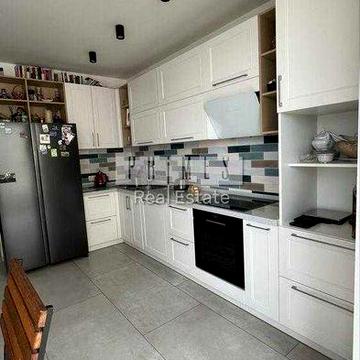 Продаж 3к квартири, просп. Берестейський, 67-А, Нивки