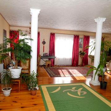 Пропоную гарний будинок 256 м