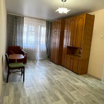 Космонавтів вул., 31